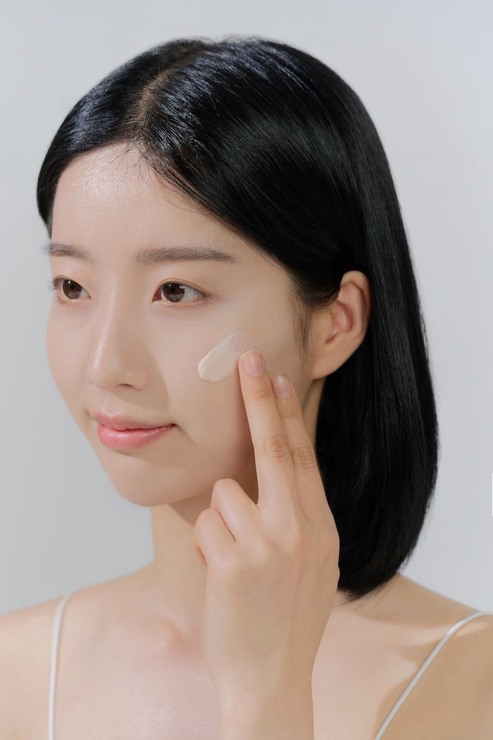 Skin1004 Madagascar Centella Tone Brightening Tone - Up Sunscreen 50ml - Komiko Beauty
