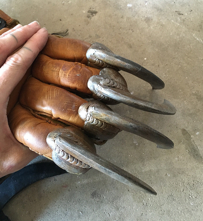 BLACK CAST WASTELAND CLAW  x 10