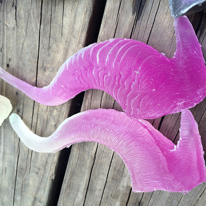 CAST TRANSLUCENT GLOW IN THE DARK HORNS