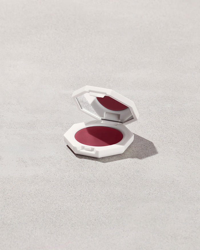 Cheeks Out Freestyle Cream Blush — Riri