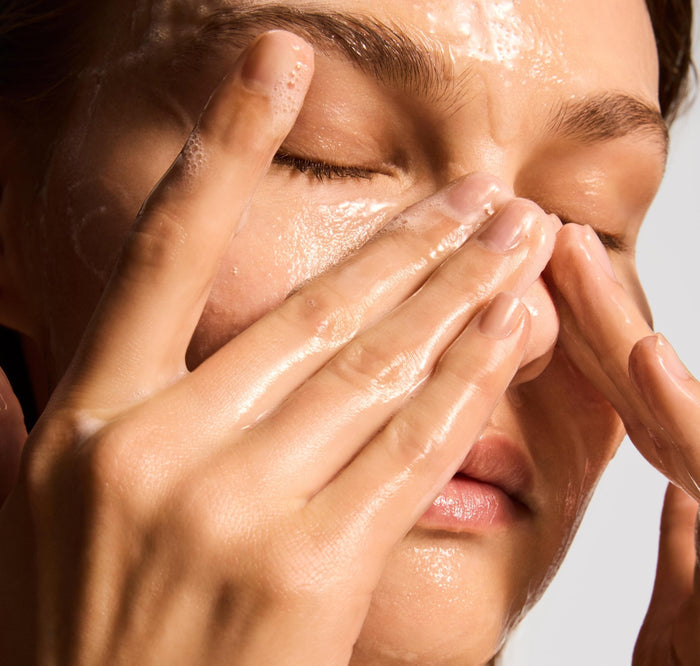 Cleansing Complex - iS CLINICAL