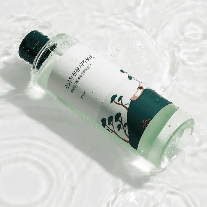 [ROUND LAB] Pine Tree Soothing Cica Toner 250ml - Ballagrio