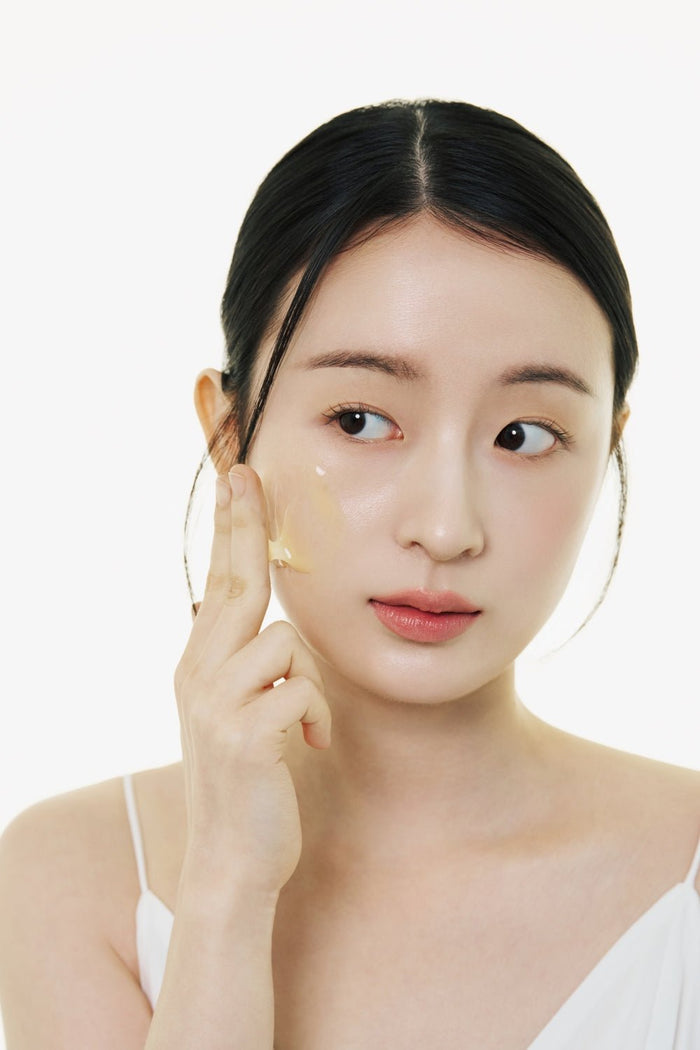 Skin1004 Madagascar Centella Retinol 0.2 Boosting Shot Ampoule 30ml - Komiko Beauty