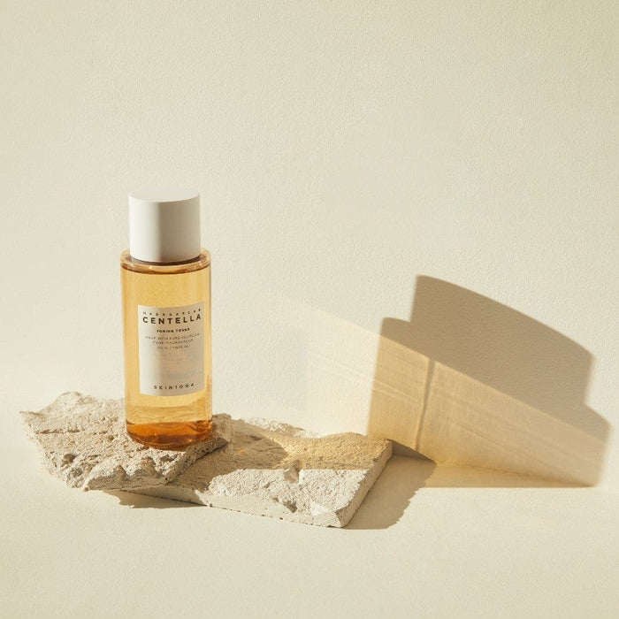 SKIN1004 Madagascar Centella Toning Toner –  تونر كوري مقشر ومهدئ للبشرة